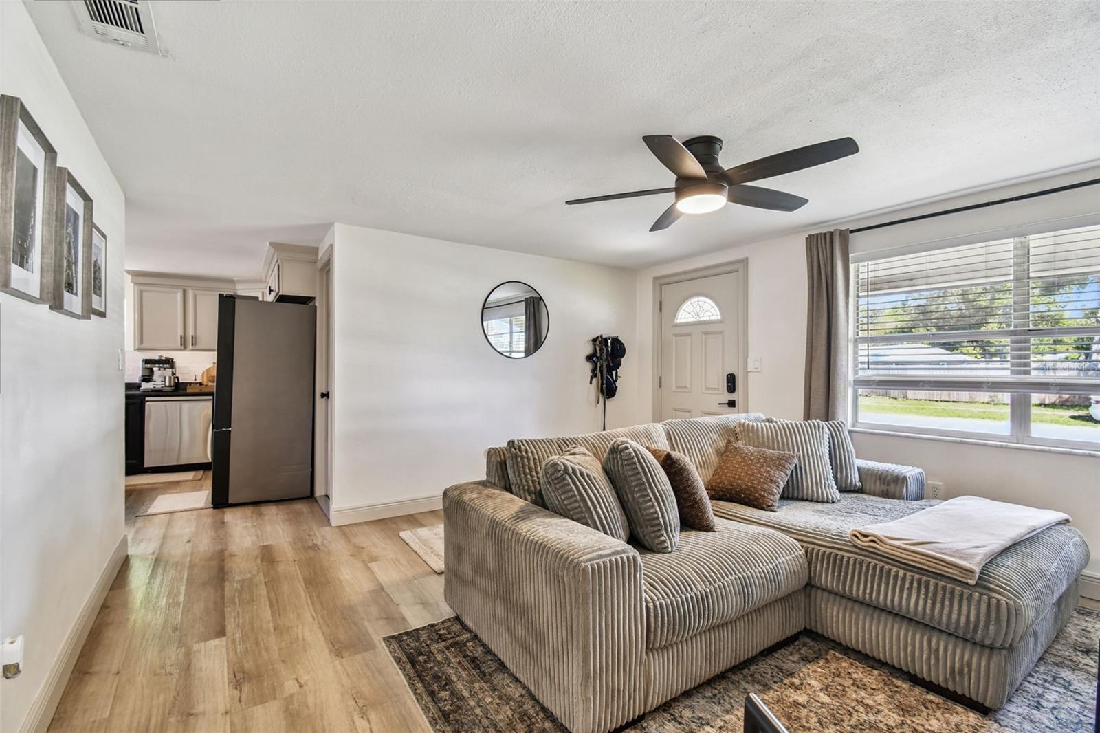 Image 5 of 16 For 12834 103rd Street