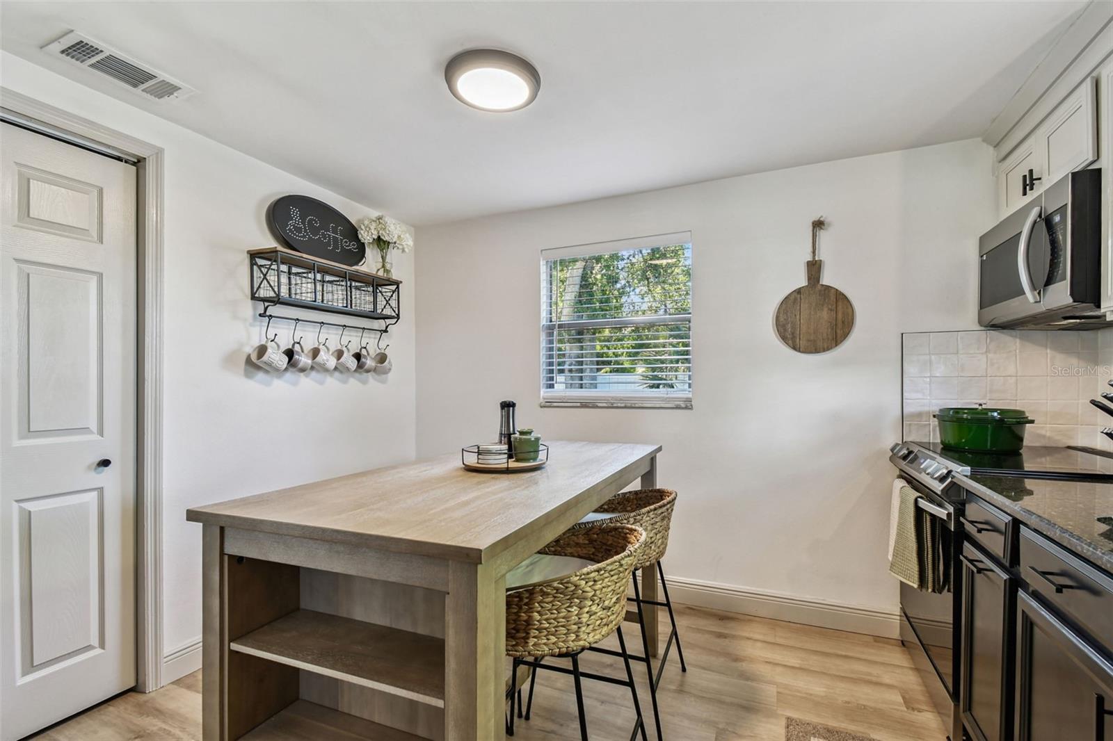 Image 7 of 16 For 12834 103rd Street