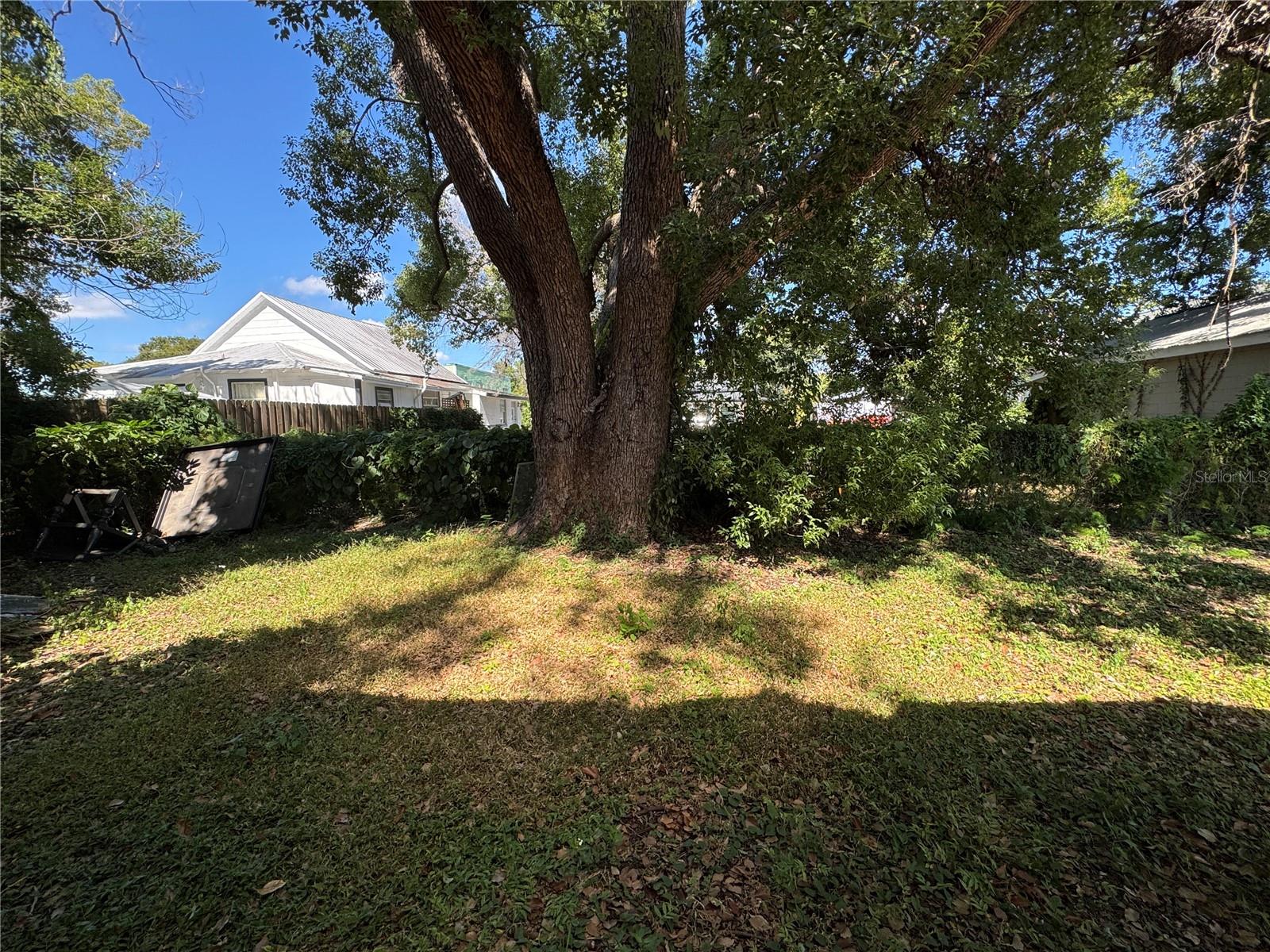 Image 34 of 34 For 1022 14th Avenue