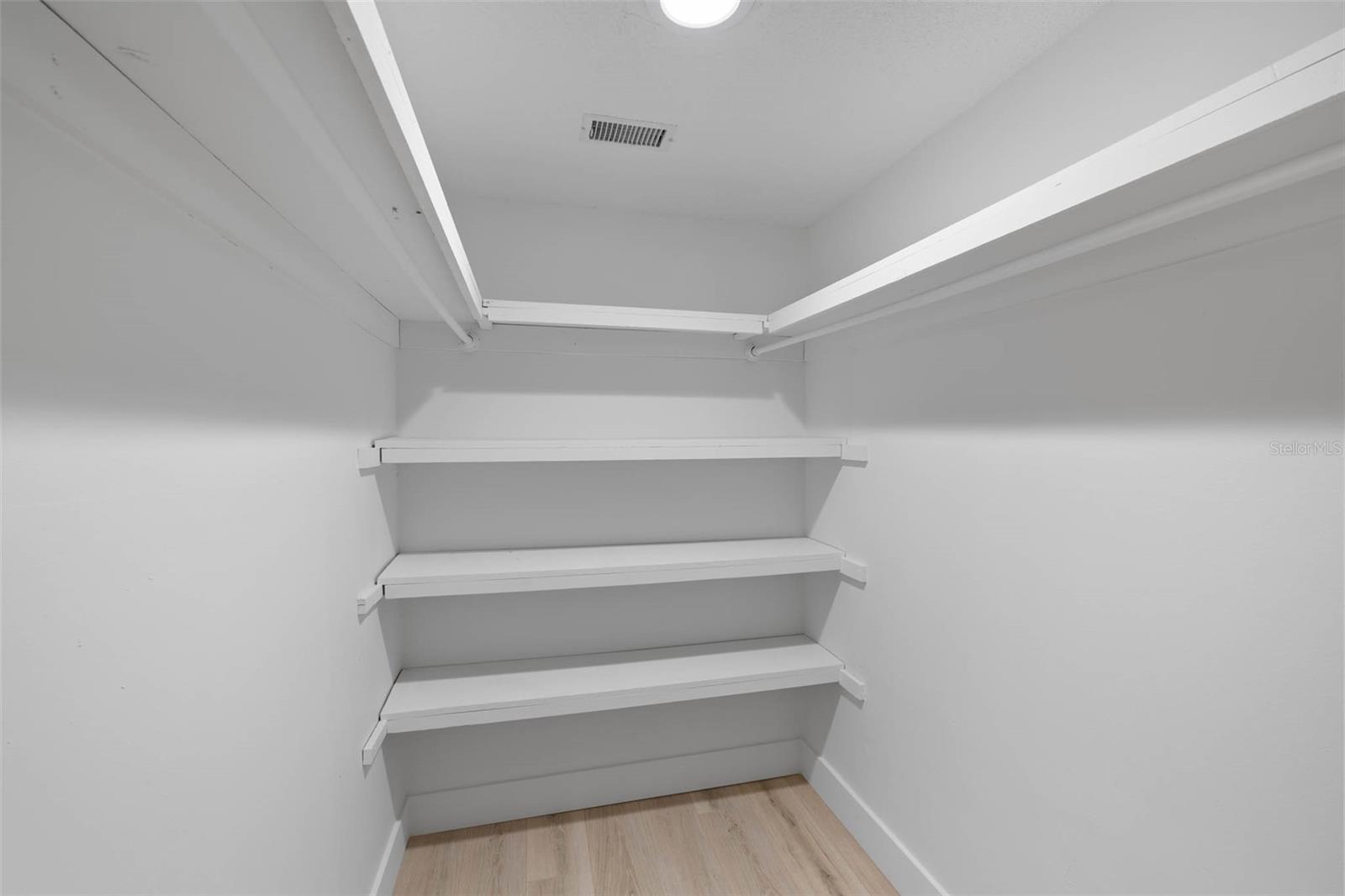 Image 13 of 25 For 26329 Seidel Street