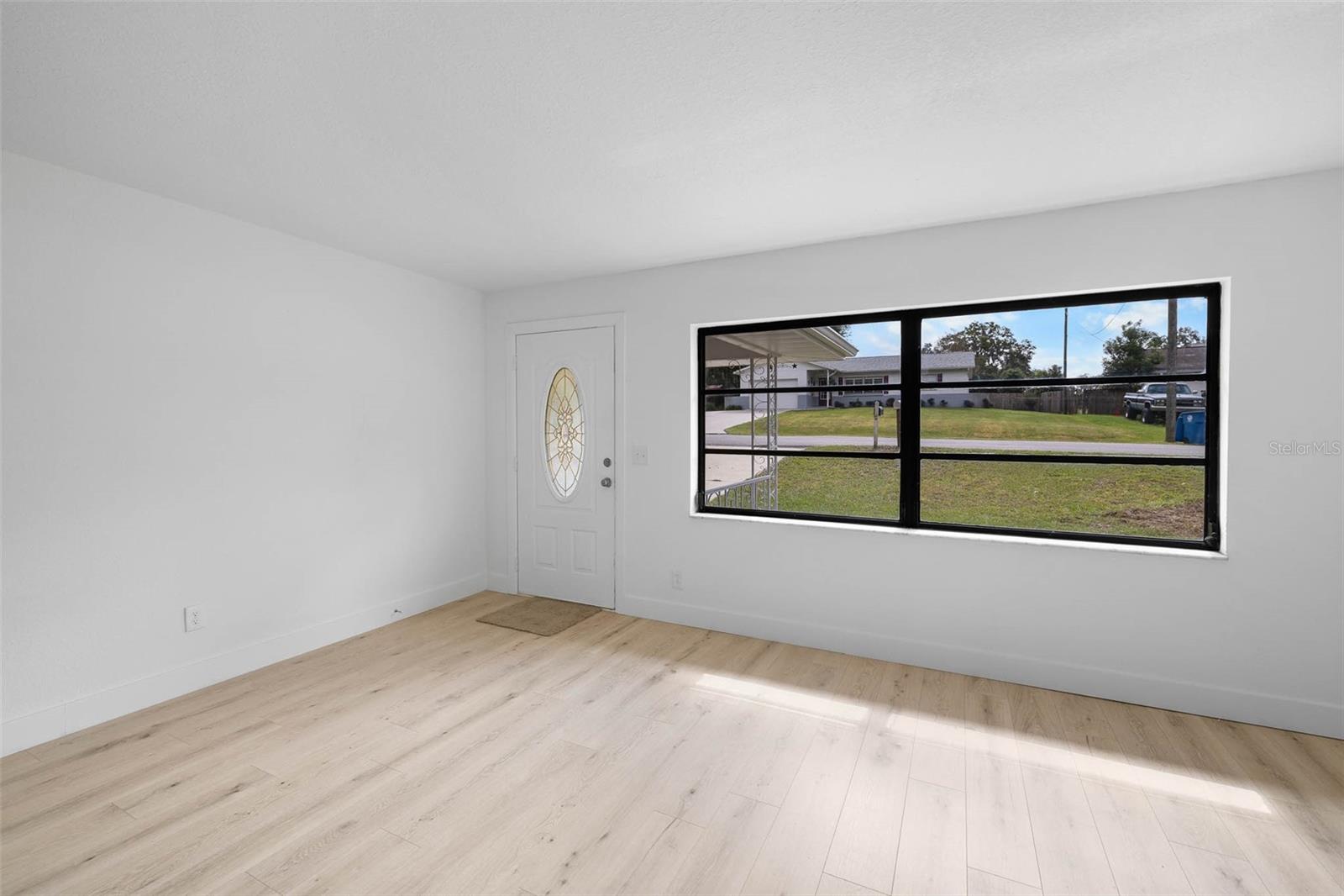 Image 5 of 25 For 26329 Seidel Street