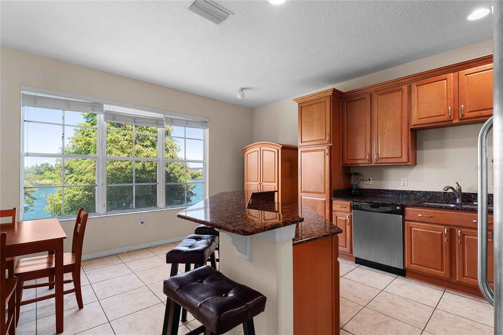 Image 12 of 52 For 2435 Lexington Oak Drive