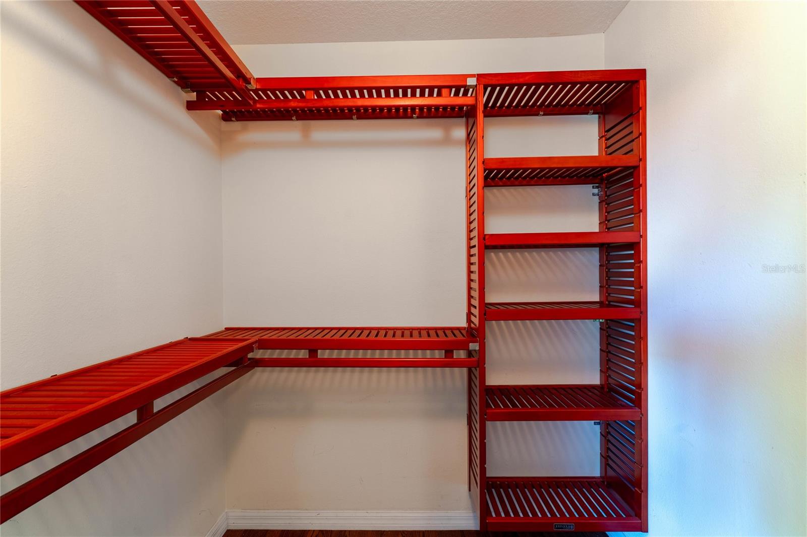 Image 26 of 52 For 2435 Lexington Oak Drive