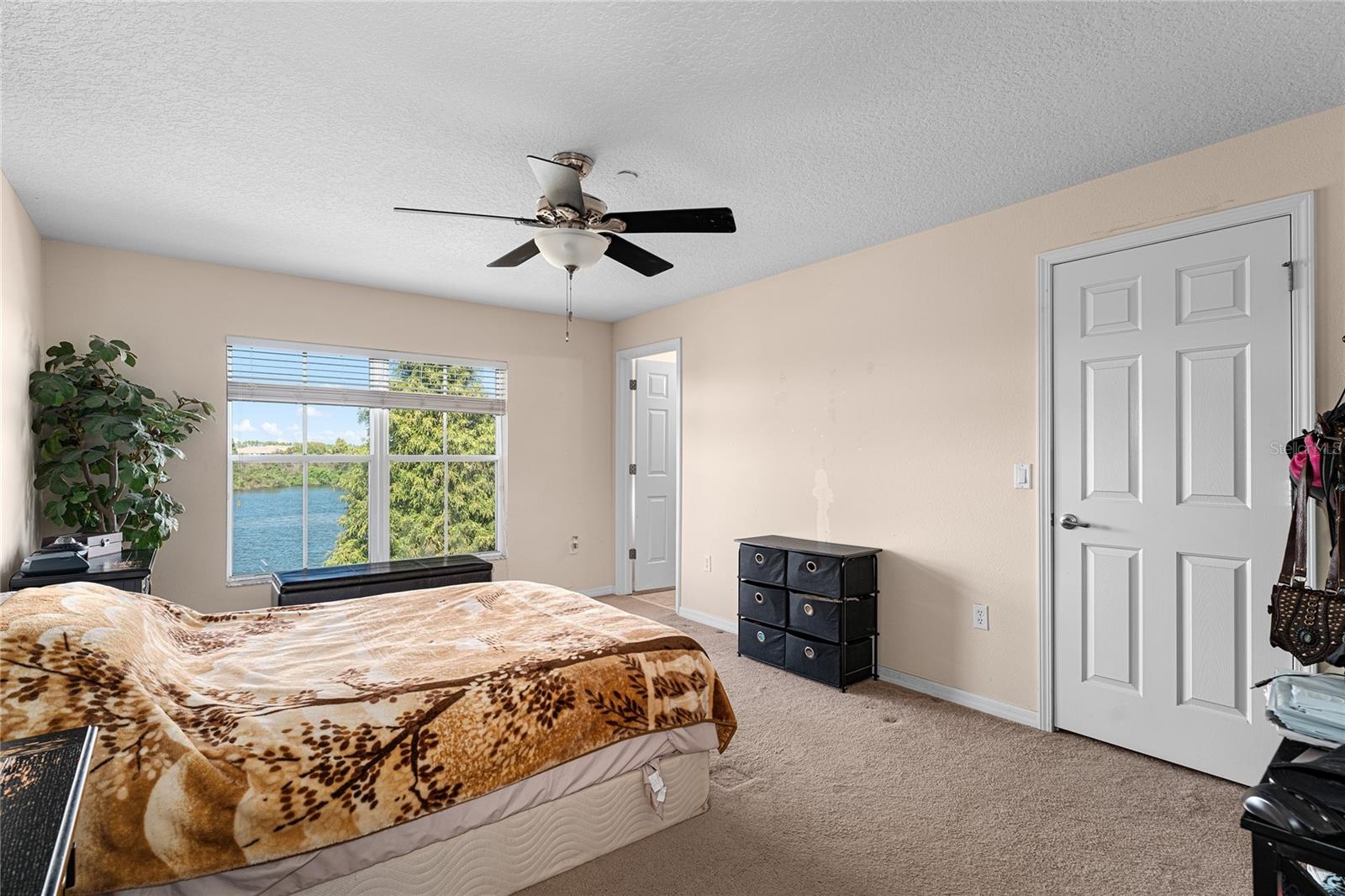 Image 29 of 52 For 2435 Lexington Oak Drive