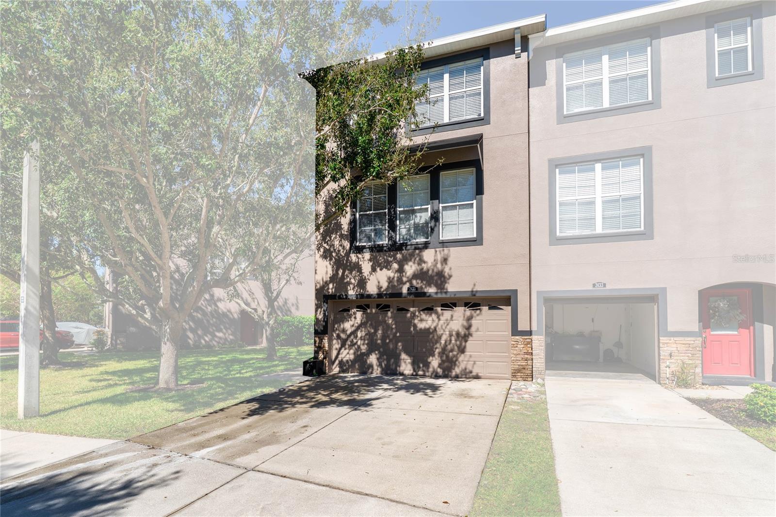 Image 3 of 52 For 2435 Lexington Oak Drive