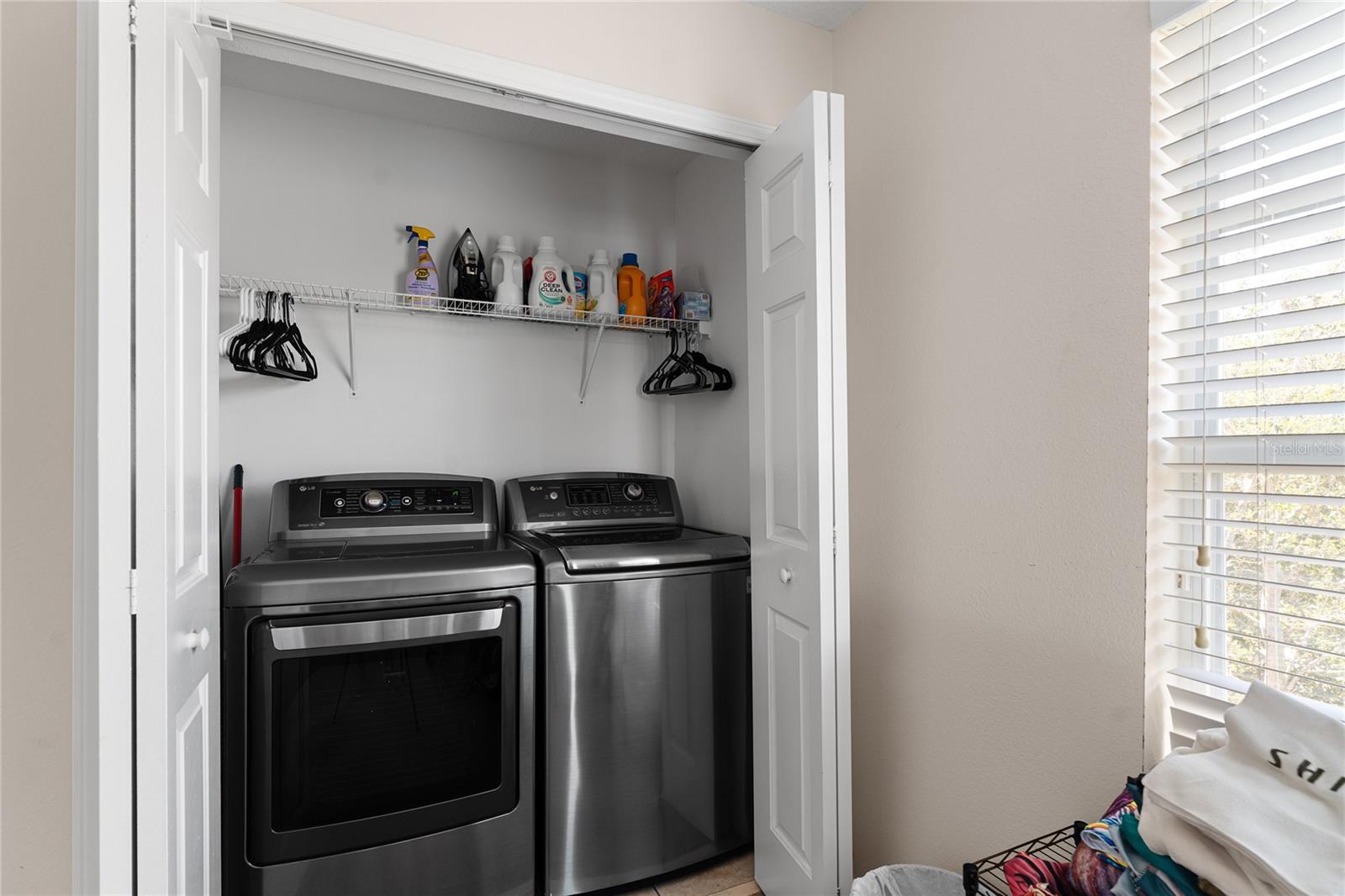 Image 33 of 52 For 2435 Lexington Oak Drive