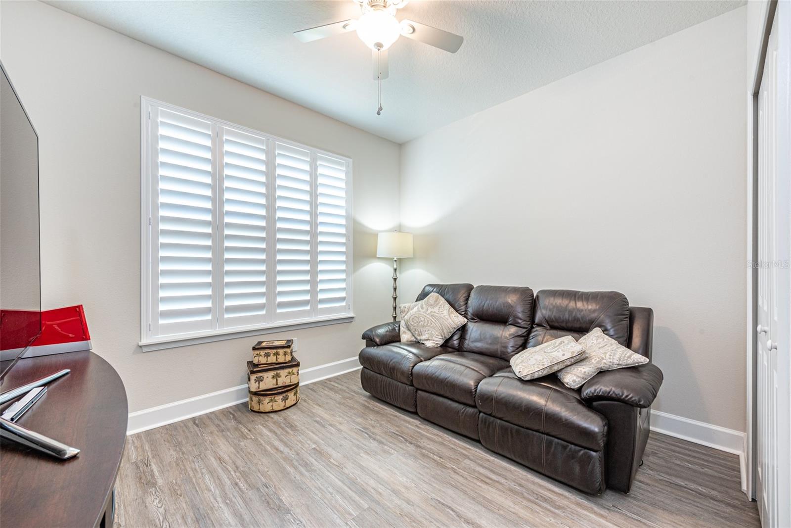 Listing photo id 6 for 11616 Miss Chloe Court
