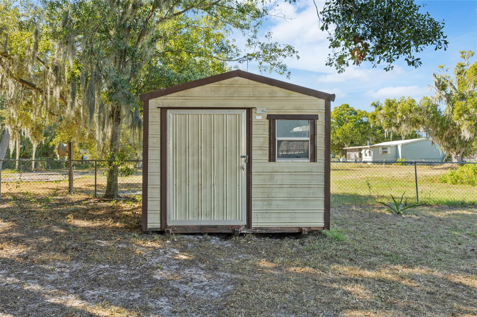 Image 31 of 38 For 12017 Fawn Dale Drive