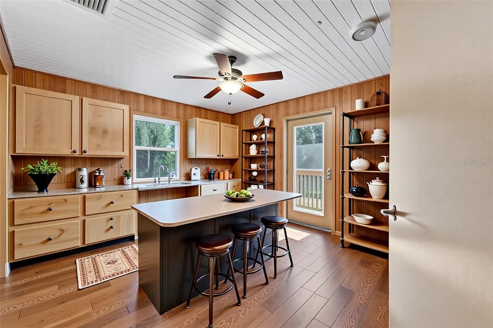 Image 13 of 83 For 1873 Wacassassa Street