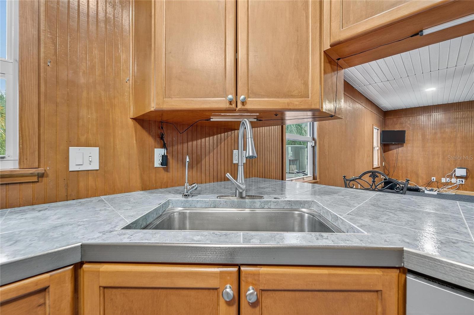 Image 35 of 83 For 1873 Wacassassa Street