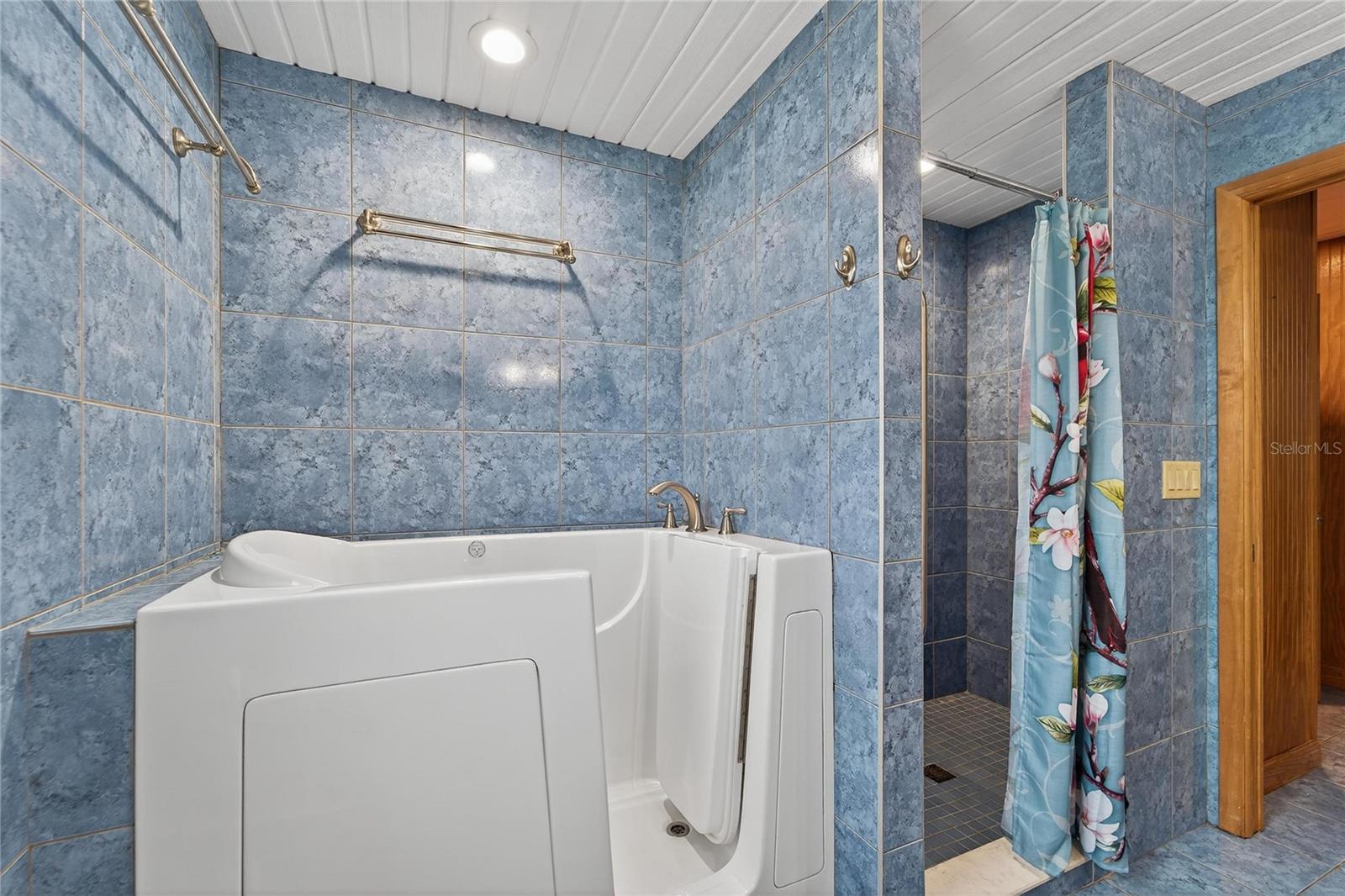 Image 52 of 83 For 1873 Wacassassa Street