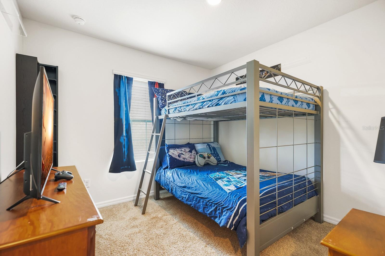 Image 13 of 23 For 396 Arbor Lakes Drive