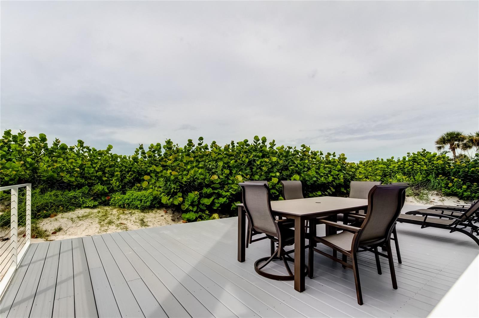 Image 32 of 33 For 19530 Gulf Boulevard 5b