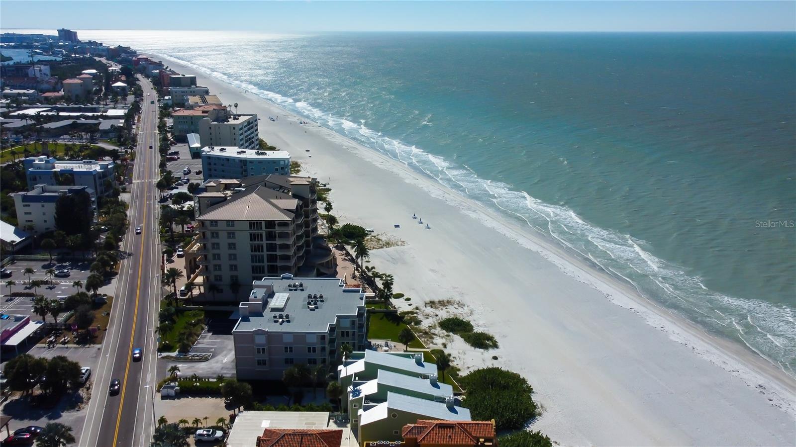 Image 34 of 48 For 19530 Gulf Boulevard 5b