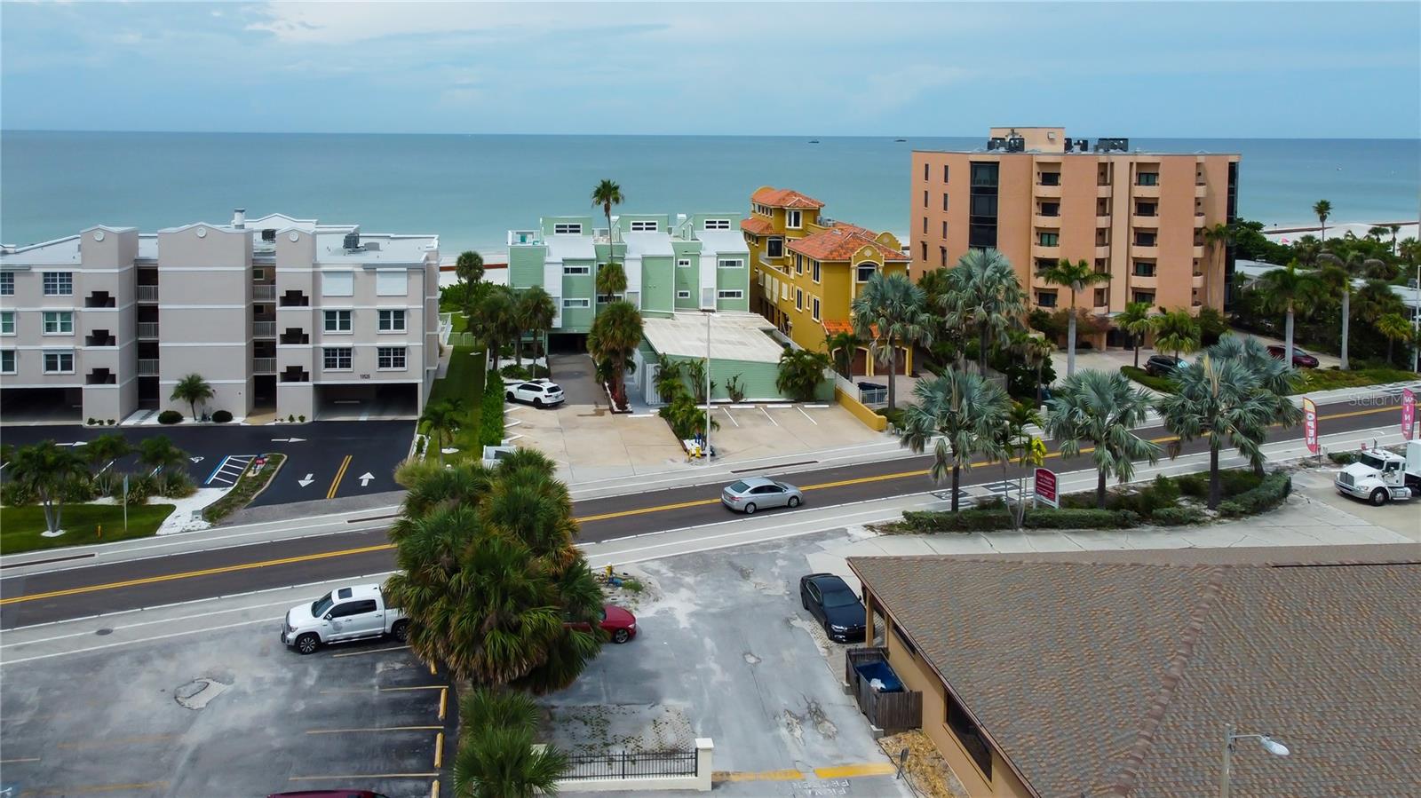 Image 38 of 48 For 19530 Gulf Boulevard 5b