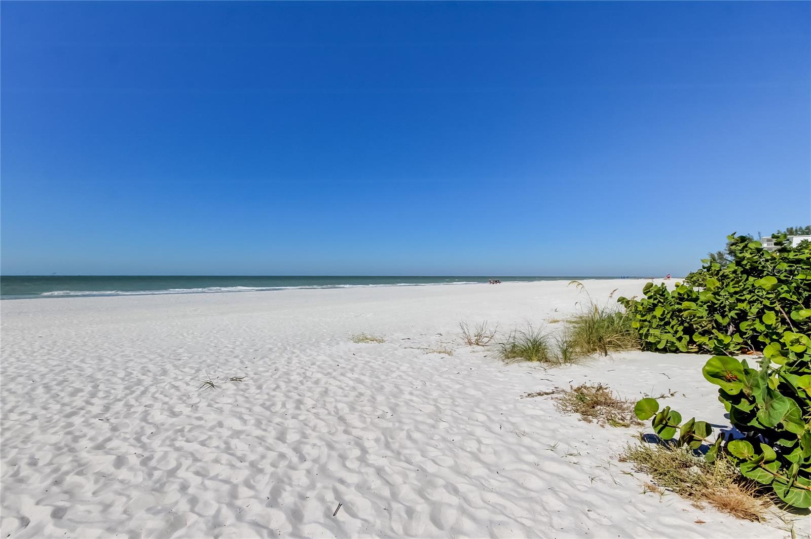 Image 45 of 48 For 19530 Gulf Boulevard 5b