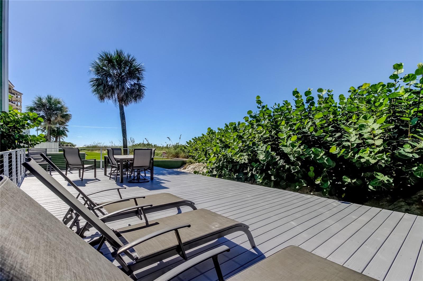 Image 47 of 48 For 19530 Gulf Boulevard 5b