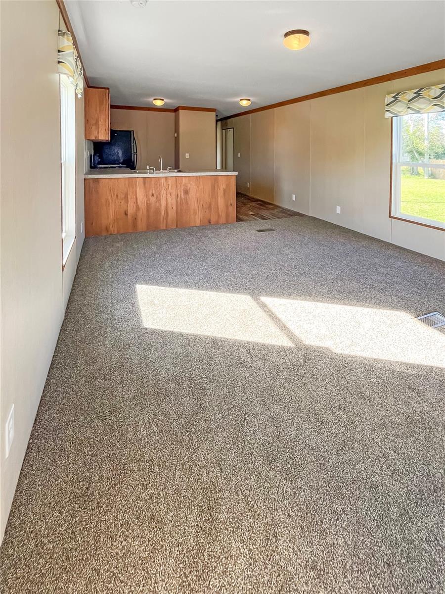 Image 4 of 18 For 6027 Quince Street