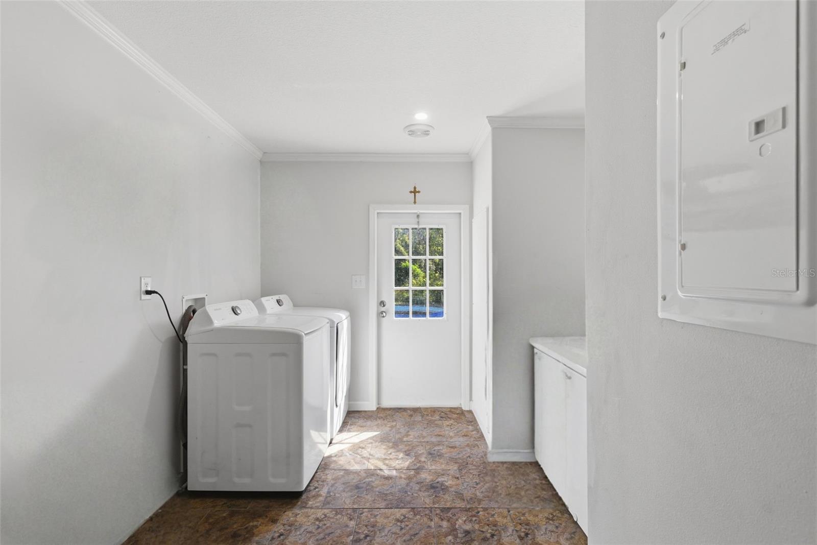 Image 17 of 25 For 5022 Carol Drive