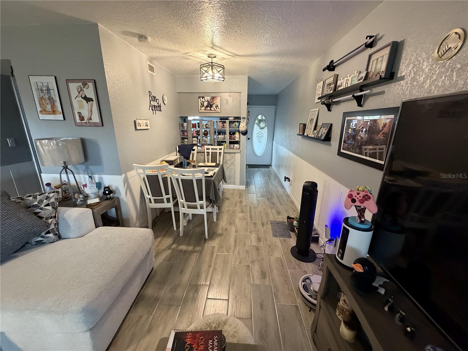 Image 4 of 18 For 7925 Pine Drive 33