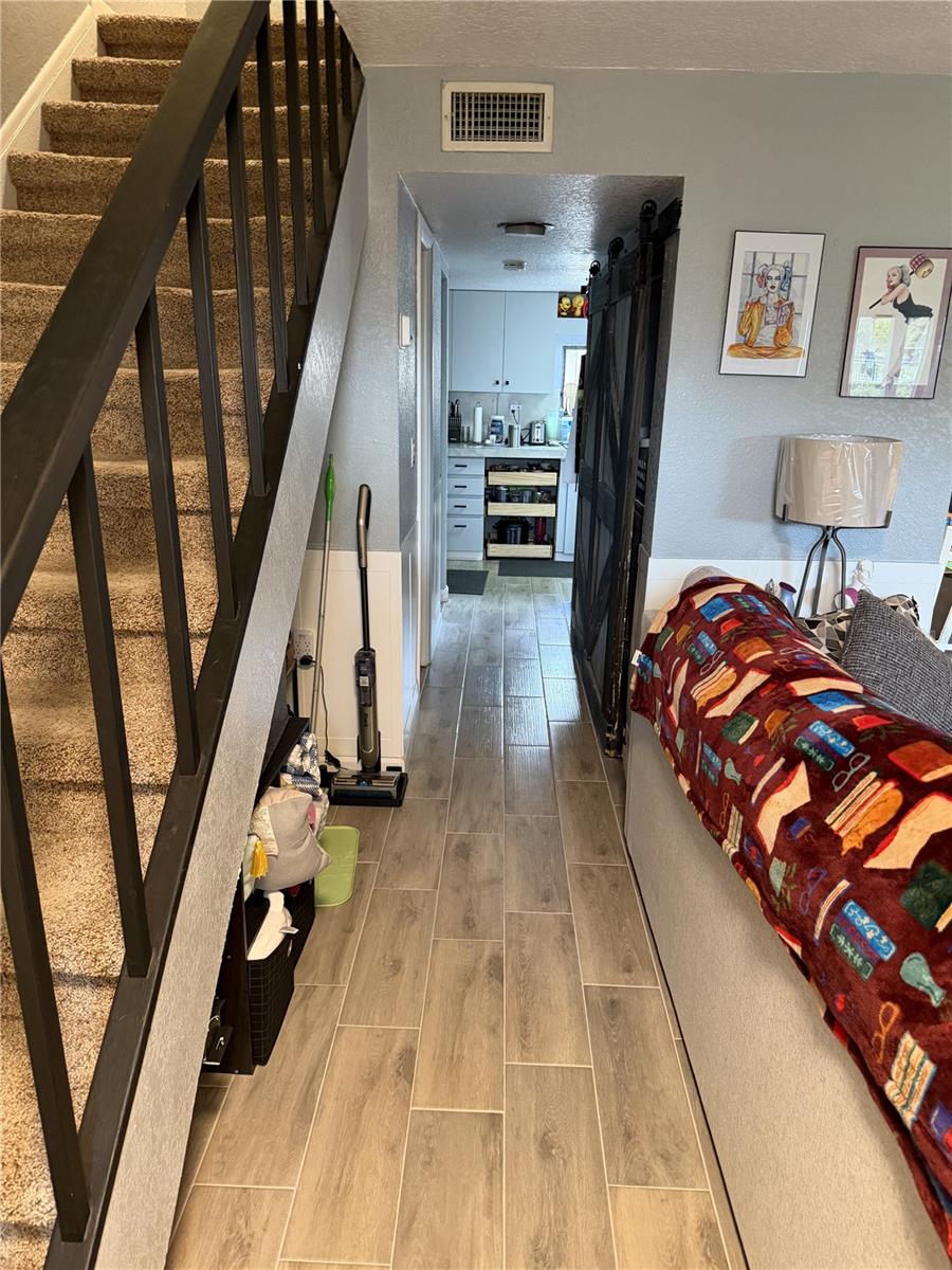 Image 7 of 18 For 7925 Pine Drive 33