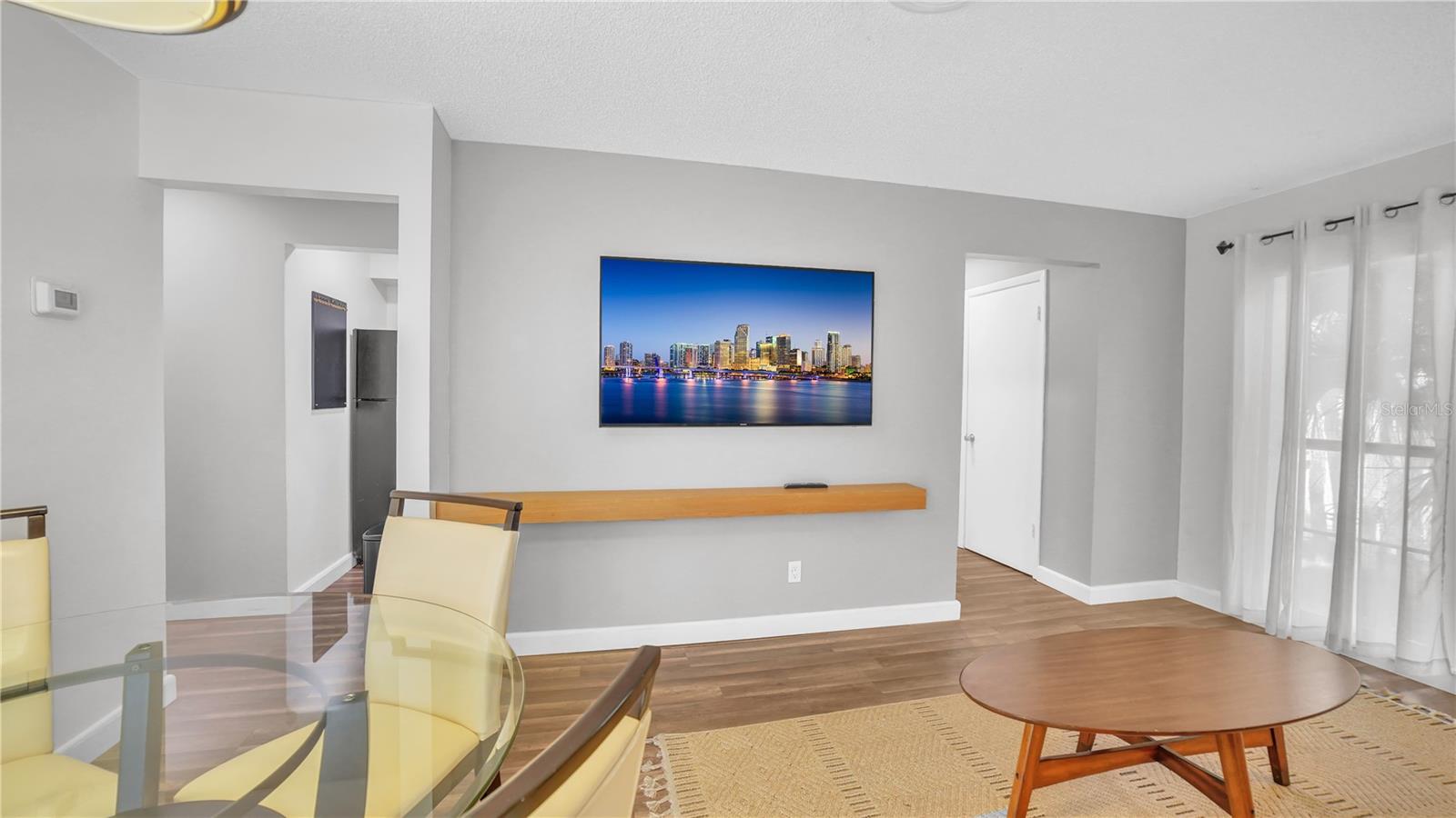 Image 10 of 35 For 501 Bay Drive 704