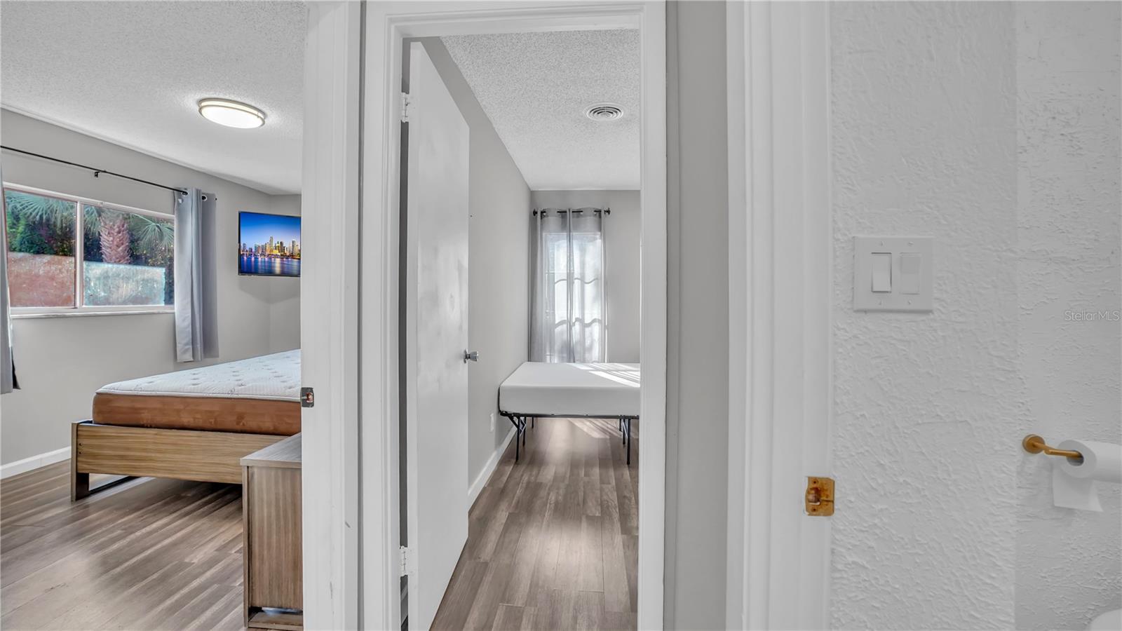 Image 18 of 35 For 501 Bay Drive 704