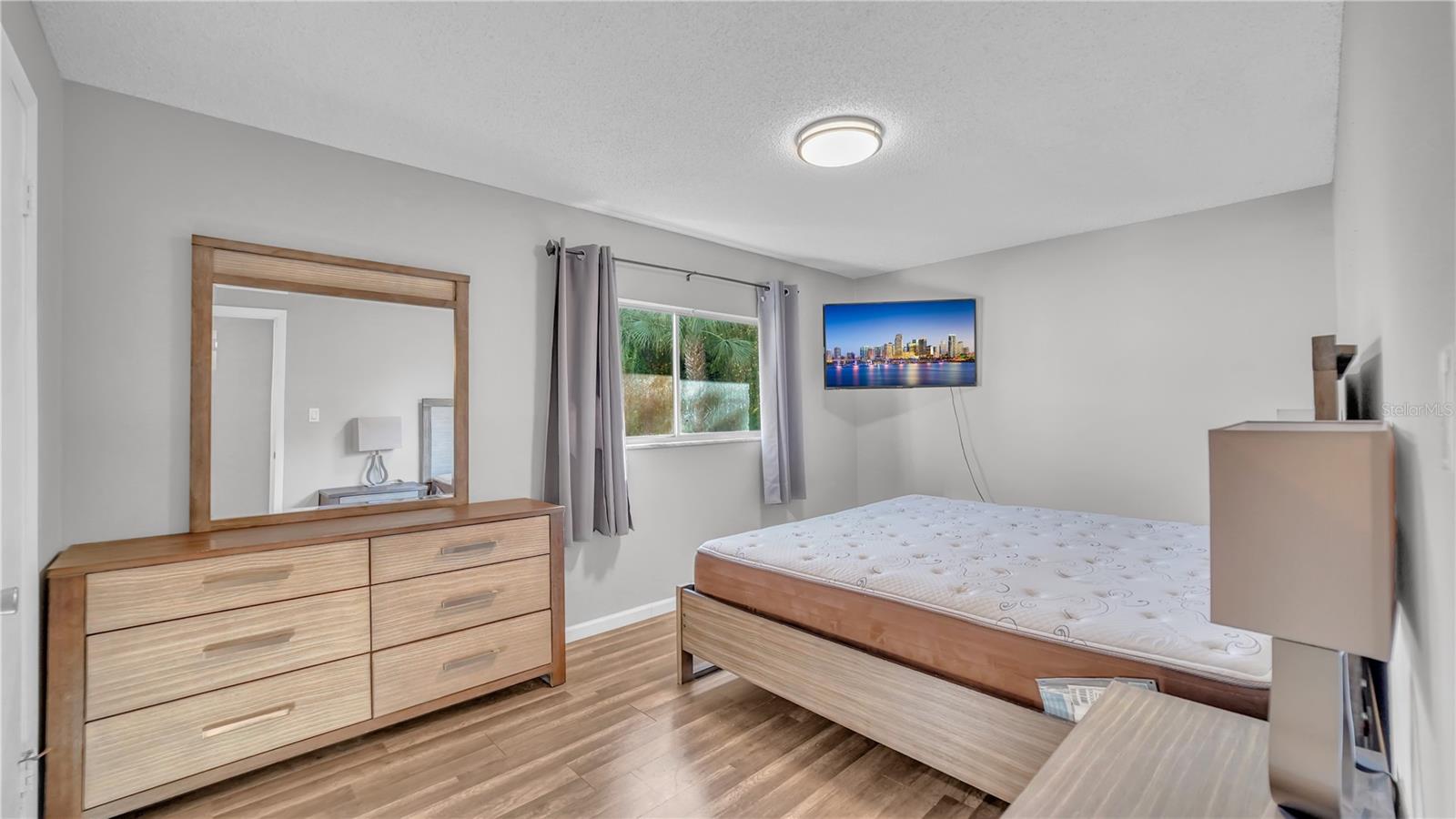 Image 20 of 35 For 501 Bay Drive 704