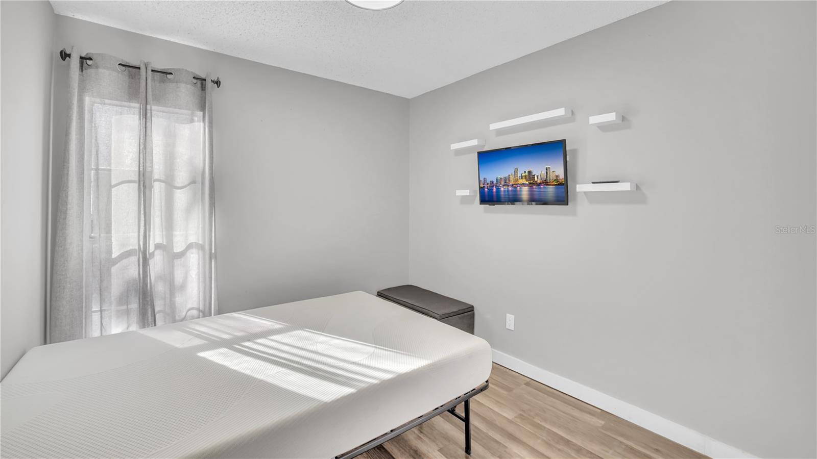 Image 25 of 35 For 501 Bay Drive 704