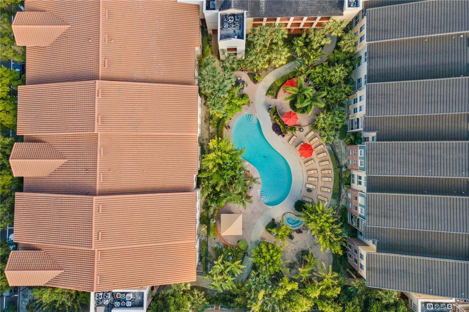 Image 3 of 28 For 520 Armenia Avenue 1229c