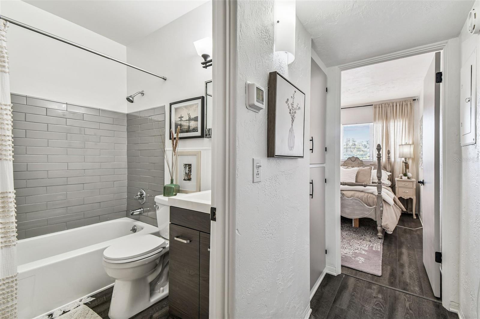Image 32 of 62 For 5861 42nd Terrace N 1712