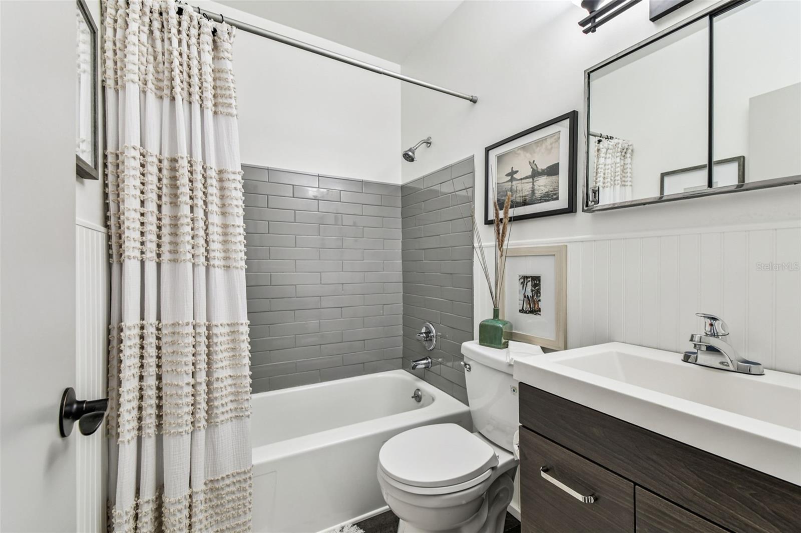 Image 33 of 62 For 5861 42nd Terrace N 1712