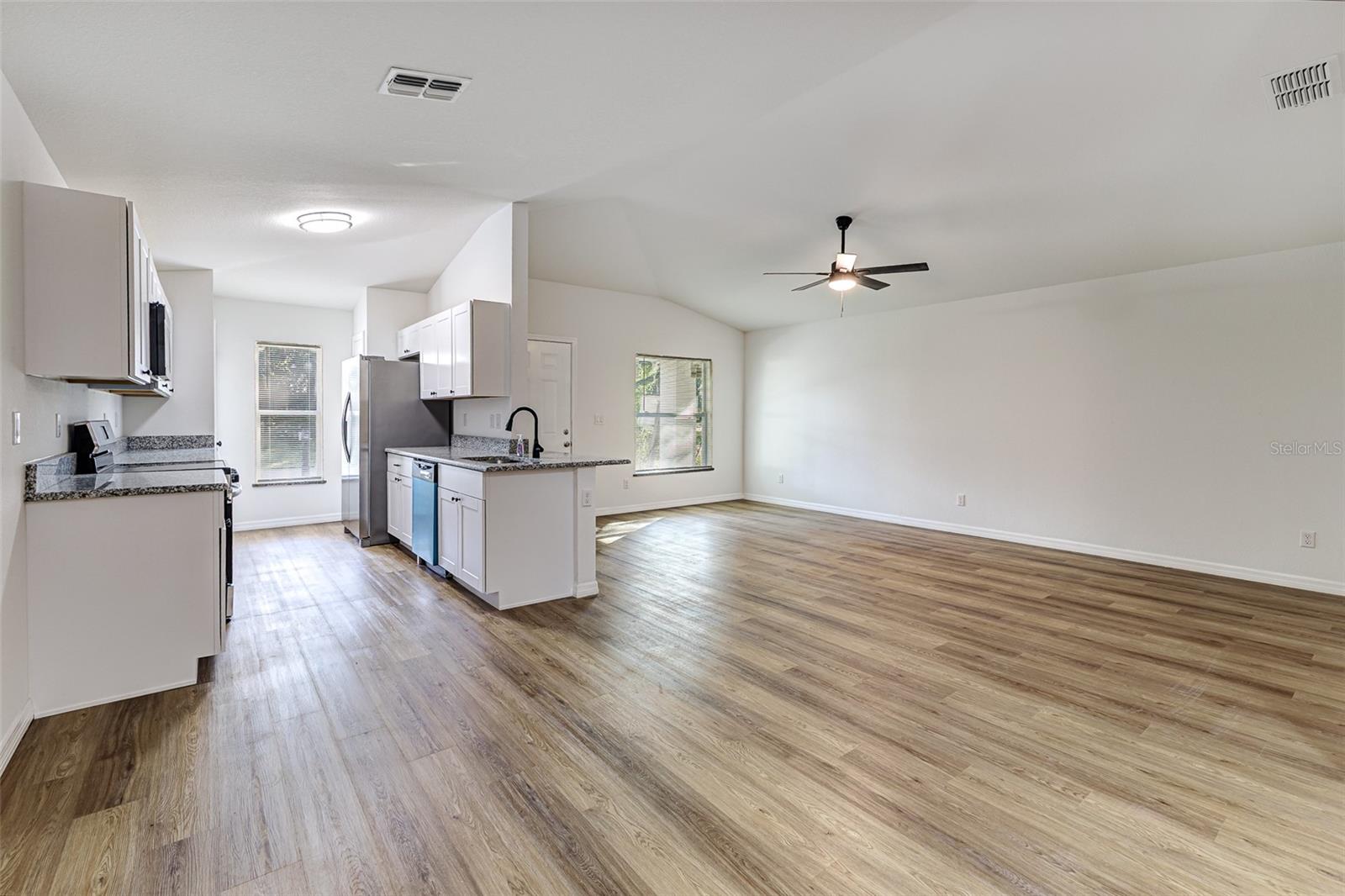 Image 7 of 25 For 2728 Golfview Street