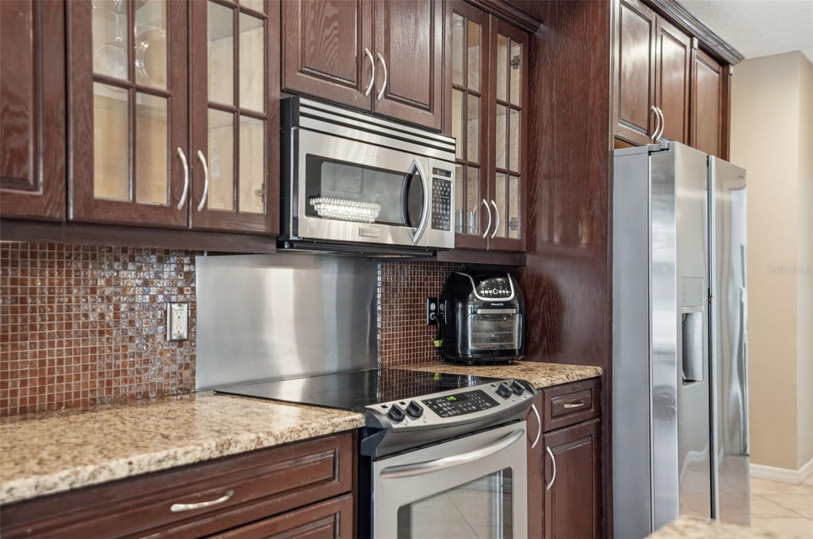 Listing photo id 12 for 10335 Dauphine Terrace