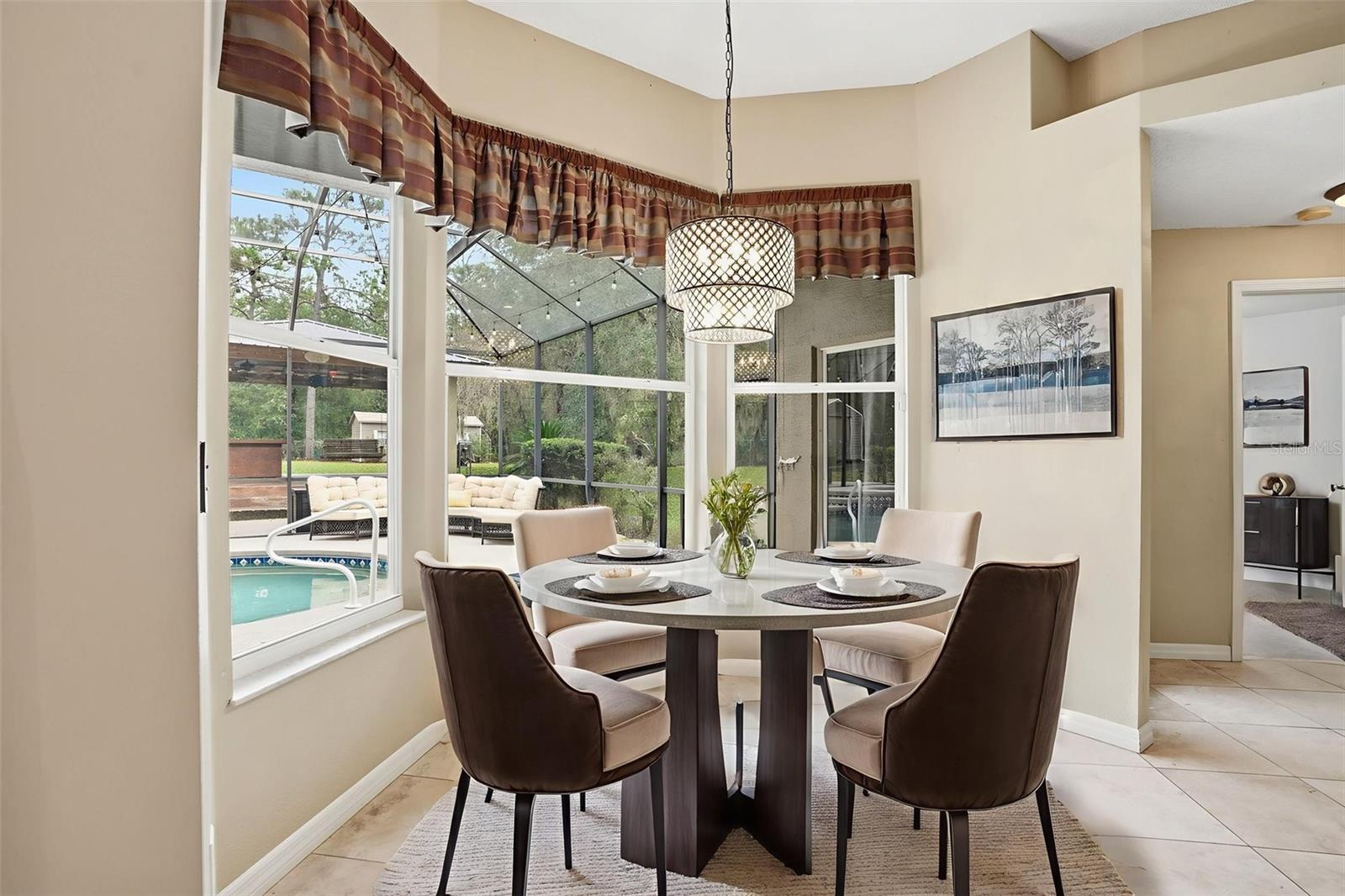 Listing photo id 20 for 10335 Dauphine Terrace