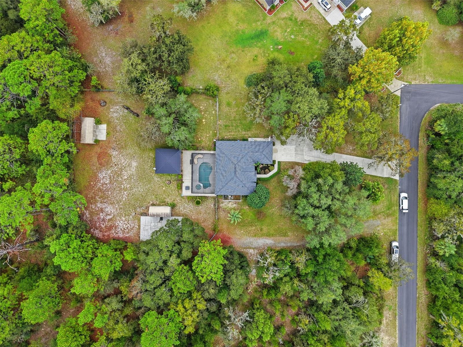 Listing photo id 1 for 10335 Dauphine Terrace