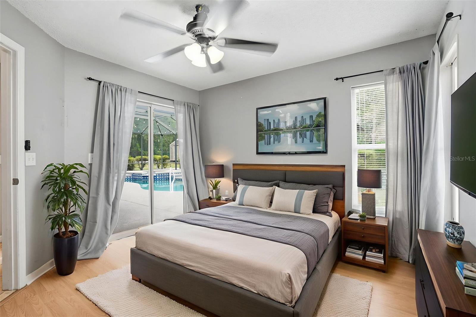 Listing photo id 28 for 10335 Dauphine Terrace