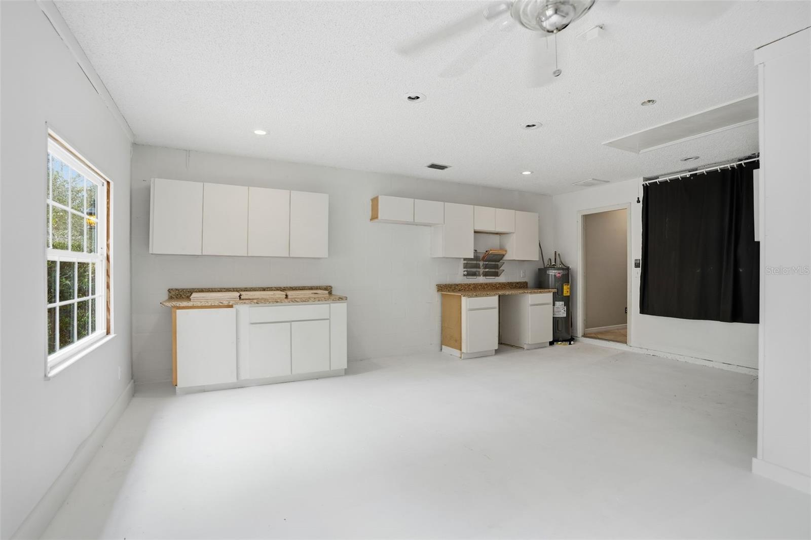 Listing photo id 39 for 10335 Dauphine Terrace