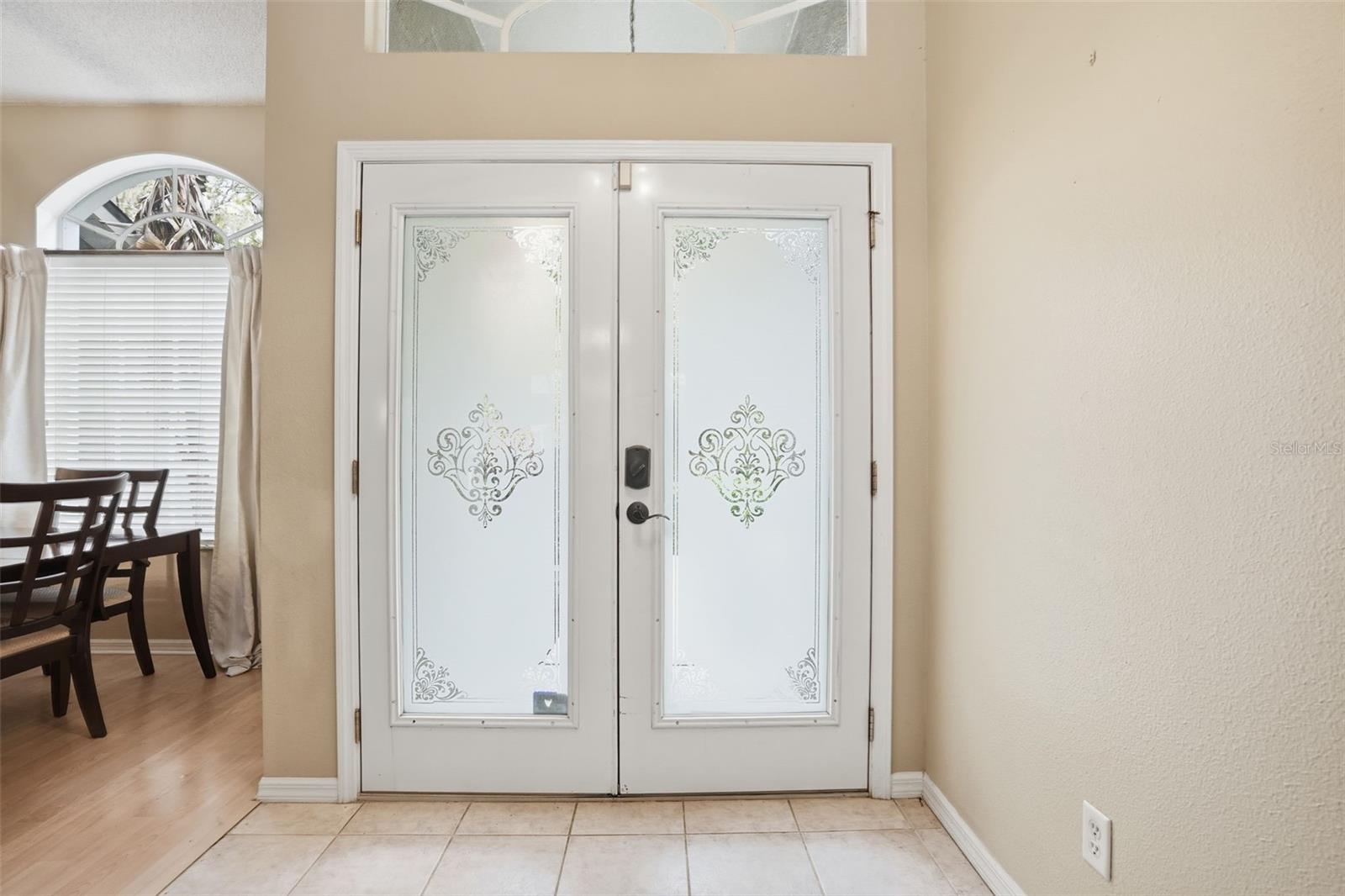 Listing photo id 5 for 10335 Dauphine Terrace