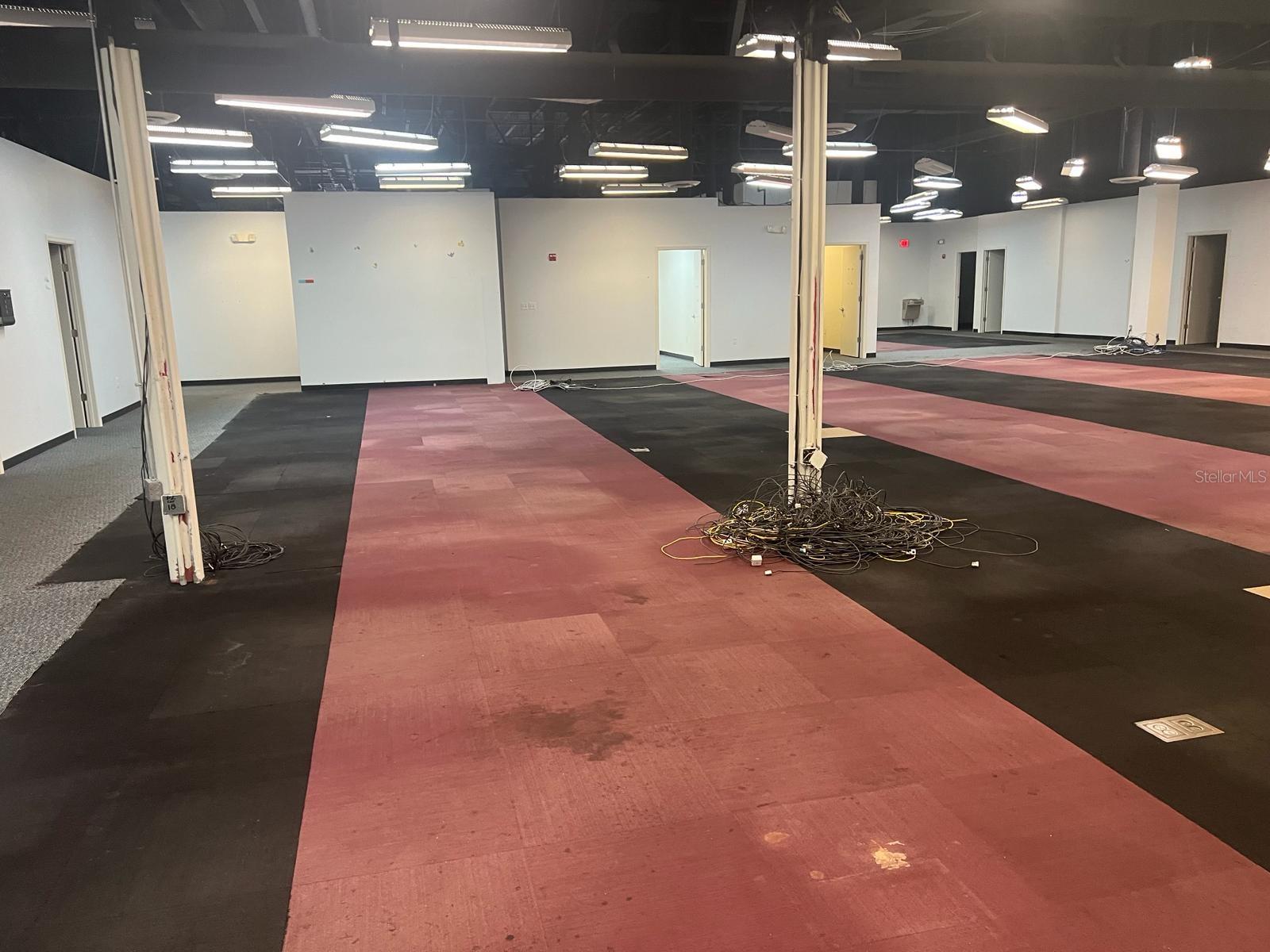 Image 8 of 10 For 2921 Orlando Drive 150