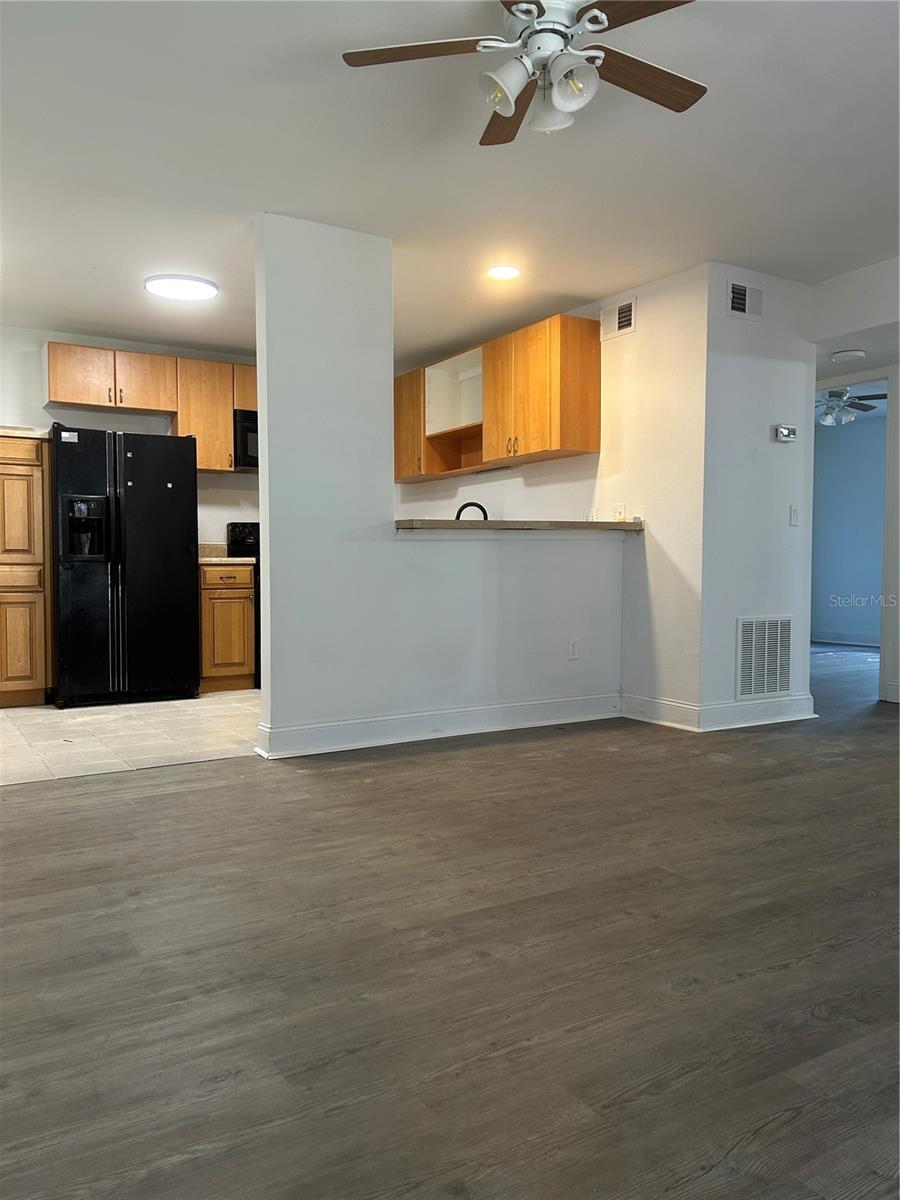 Image 6 of 15 For 21032 Voyager Boulevard 3
