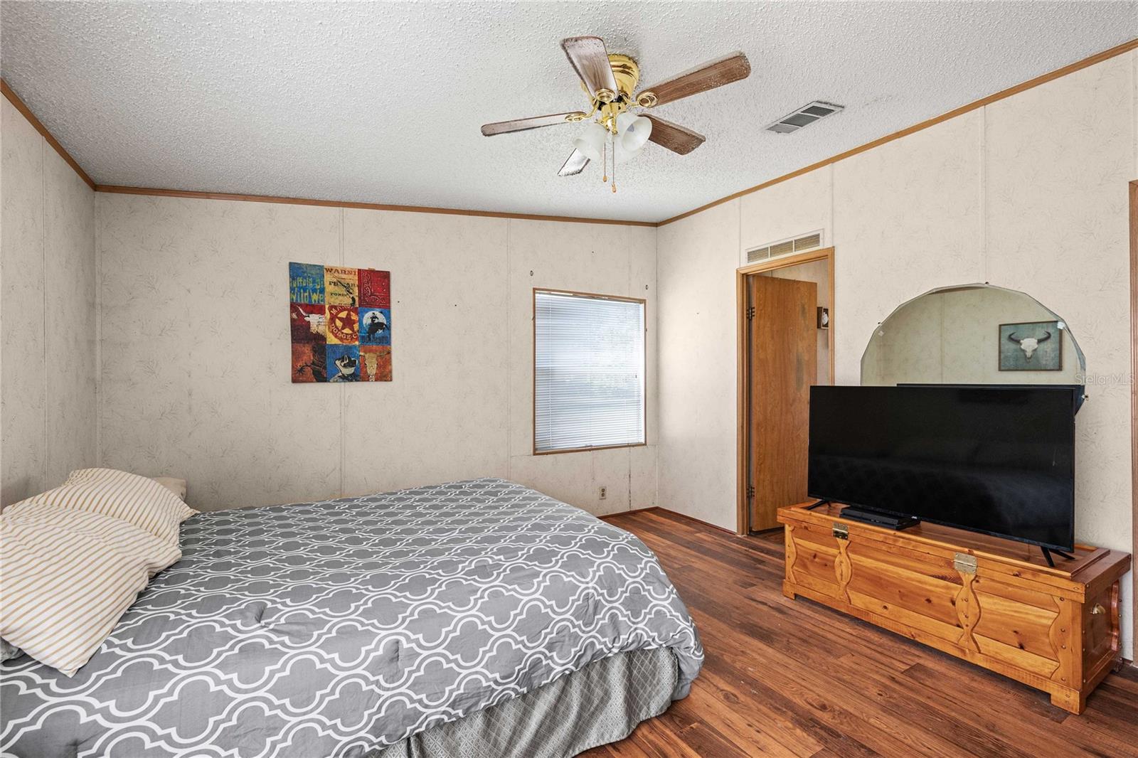 Image 26 of 30 For 38609 Burger Lane