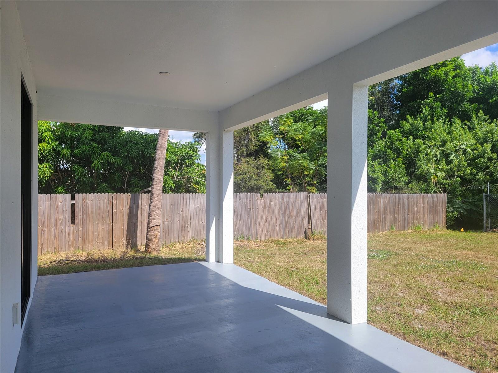 Image 31 of 36 For 3296 Glencove Street