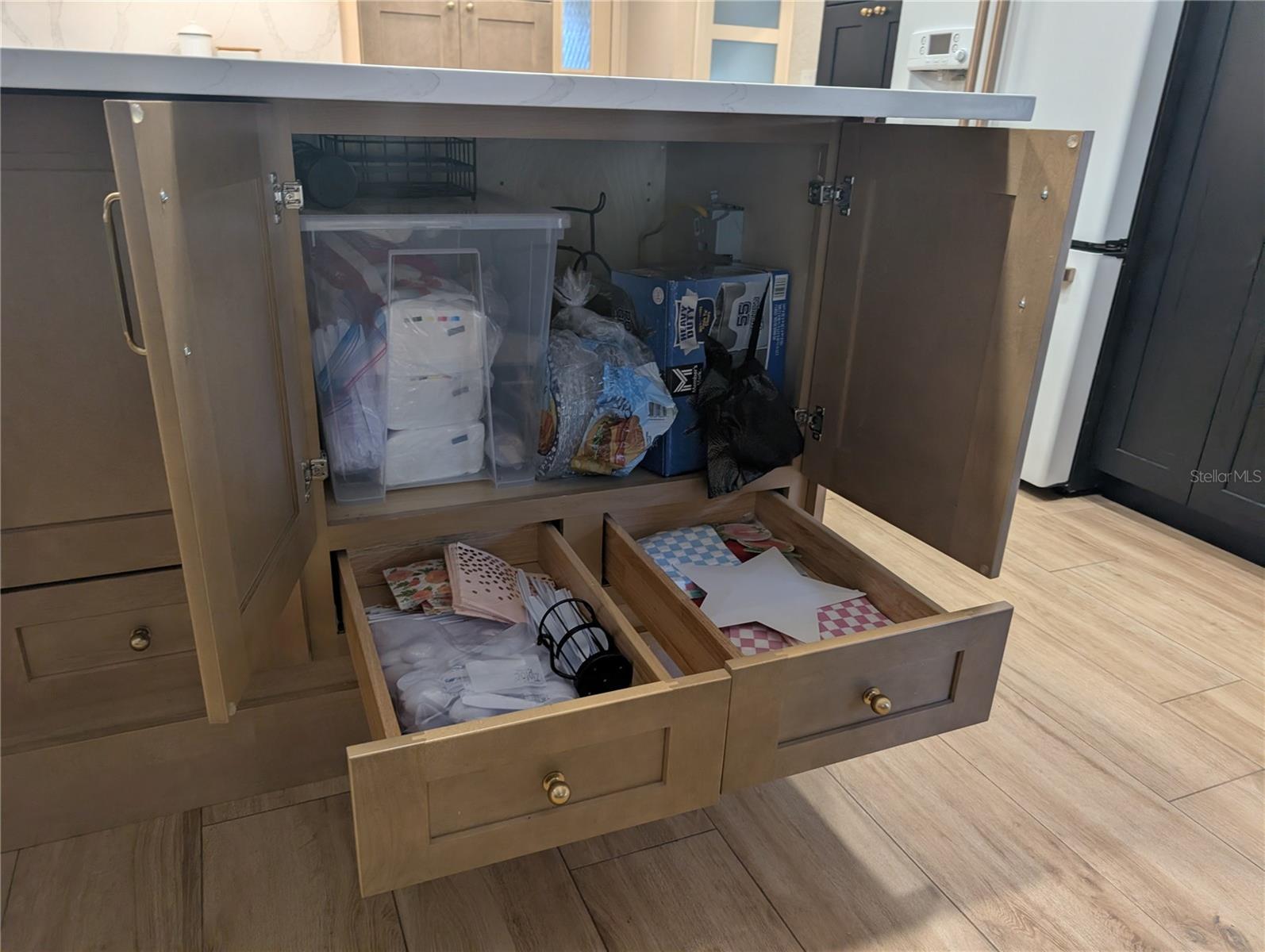 Image 19 of 66 For 6906 Collingswood Court