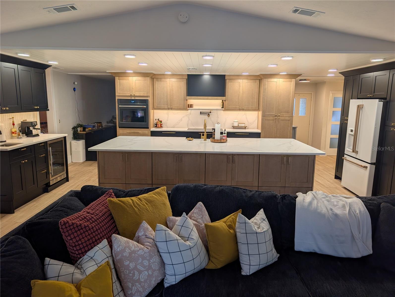 Image 2 of 66 For 6906 Collingswood Court