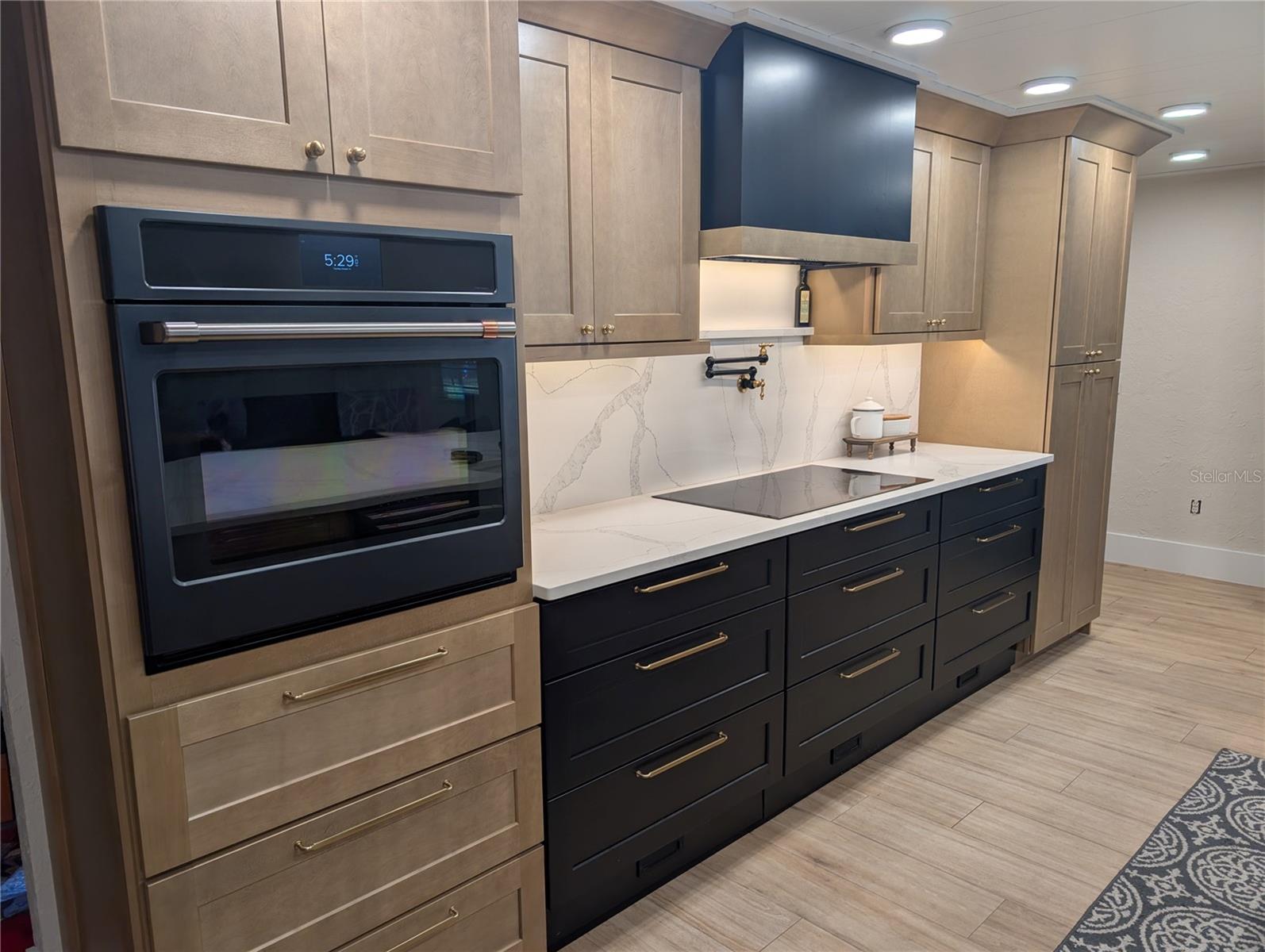 Image 24 of 66 For 6906 Collingswood Court