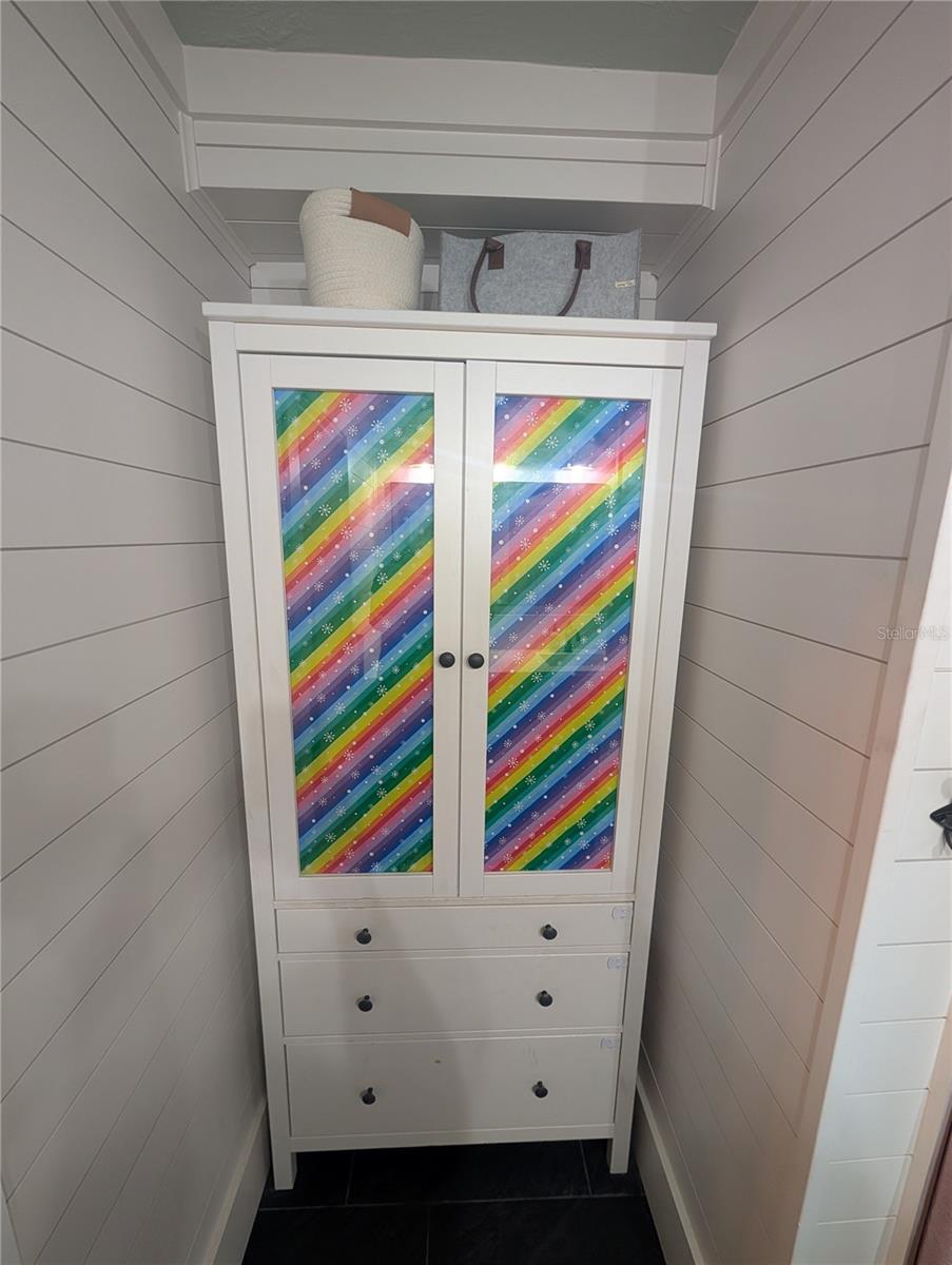 Image 43 of 66 For 6906 Collingswood Court