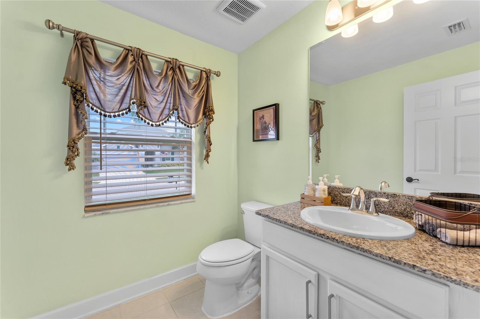 Image 21 of 54 For 1239 Windy Bay Shoal