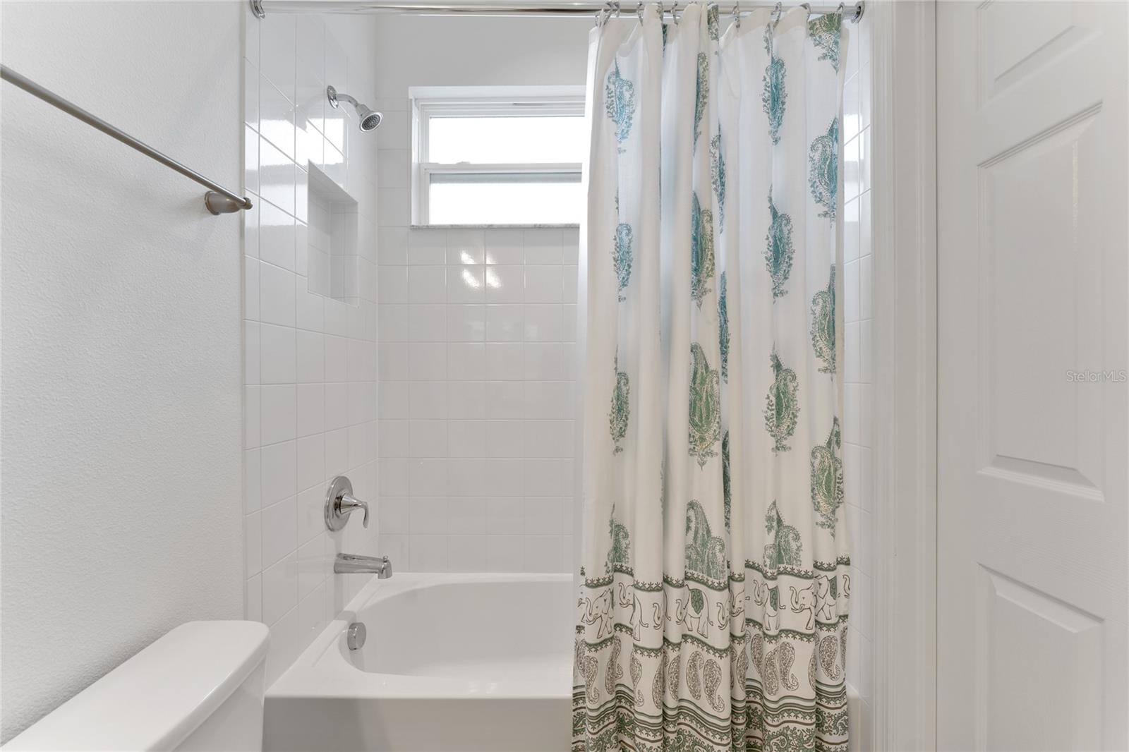 Image 33 of 54 For 1239 Windy Bay Shoal