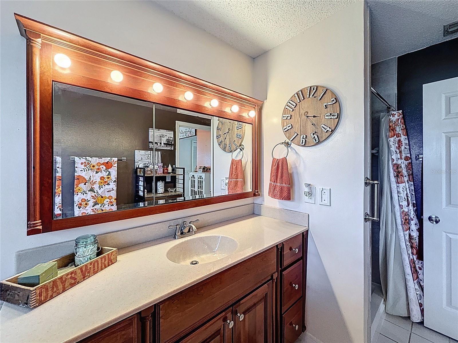 Image 37 of 80 For 6811 Kingstree Court